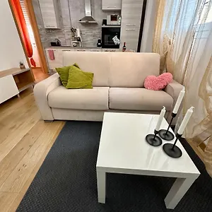 https://apt-casalory-rent.it-tuscanyhotel.com